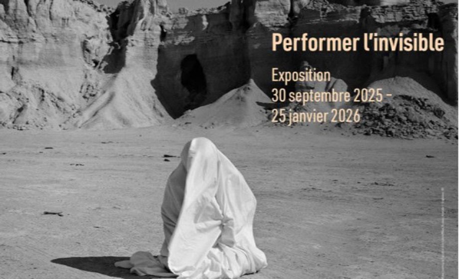 Hoda Afshar Performer l’invisible