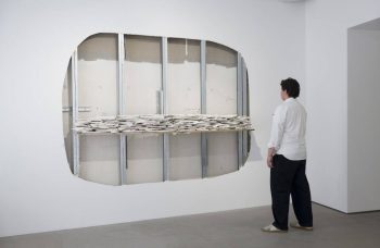 Exposition William Anastasi à la Galerie Wolff : un pionnier discret de l&rsquo;art conceptuel