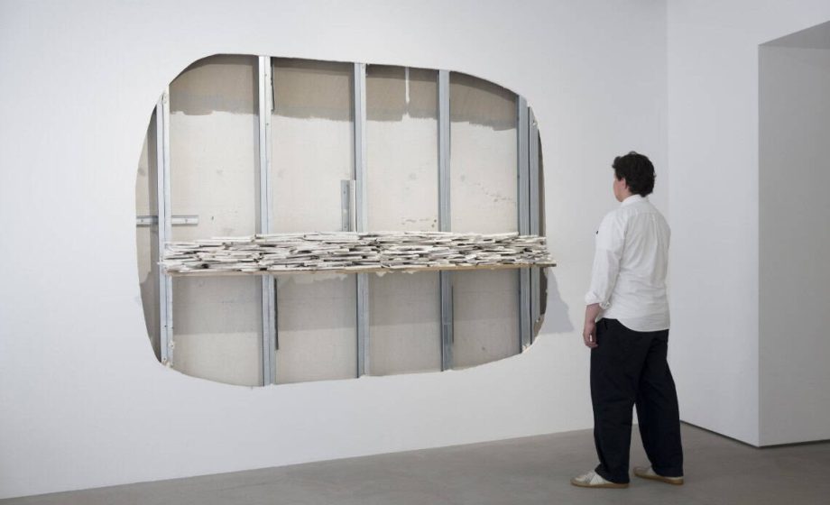 Exposition William Anastasi à la Galerie Wolff : un pionnier discret de l&rsquo;art conceptuel