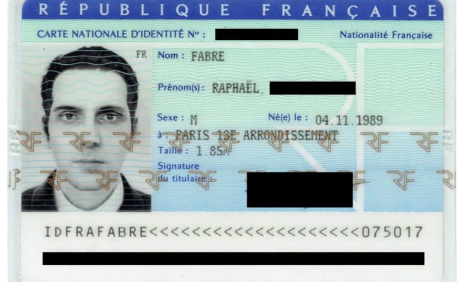 CNI : Occlusion Ambiante, ou la carte d’identité et le paradoxe du portrait