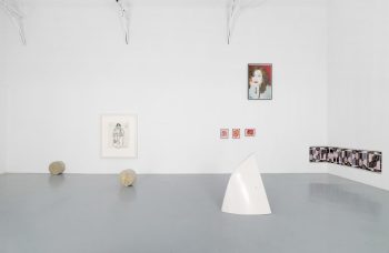 Reena Spaulings récidive à la galerie Hussenot