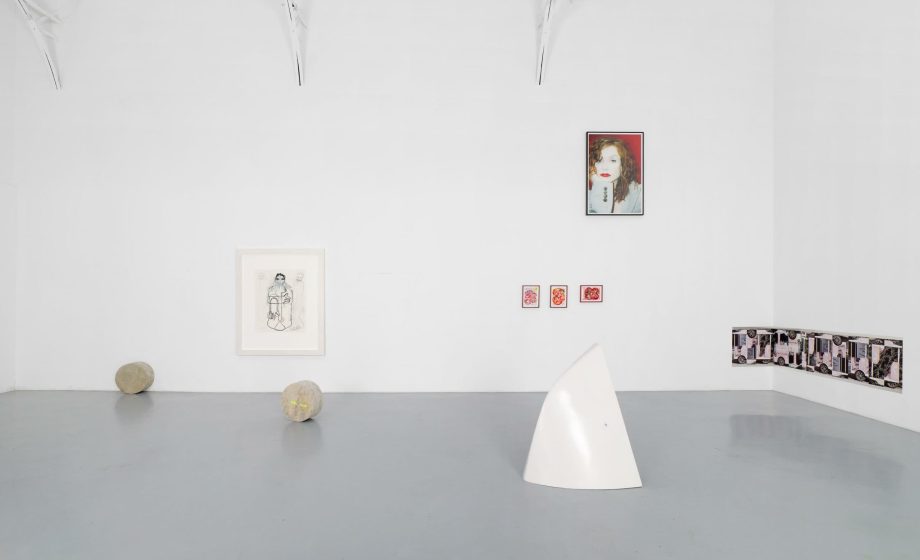 Reena Spaulings récidive à la galerie Hussenot